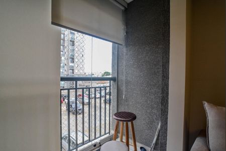 Sala de apartamento à venda com 3 quartos, 66m² em Vila Metalúrgica, Santo André
