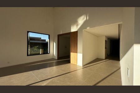 Casa à venda com 558m², 5 quartos e 6 vagas