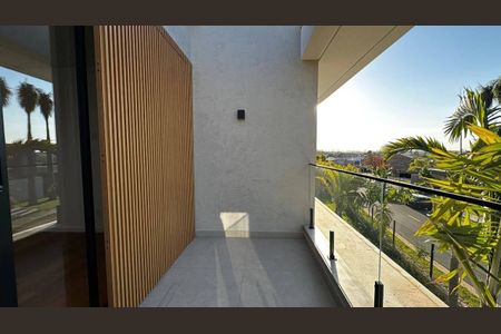 Casa à venda com 558m², 5 quartos e 6 vagas
