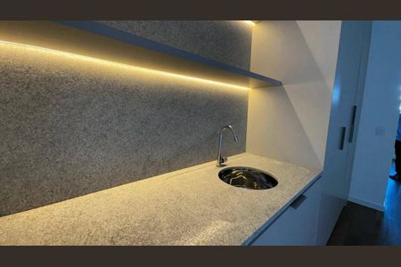 Casa à venda com 558m², 5 quartos e 6 vagas