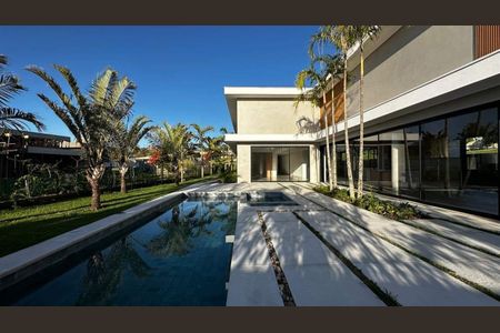 Casa à venda com 558m², 5 quartos e 6 vagas