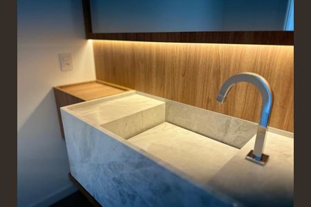 Casa à venda com 558m², 5 quartos e 6 vagas