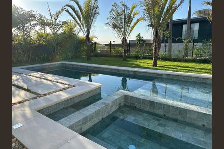 Casa à venda com 558m², 5 quartos e 6 vagas