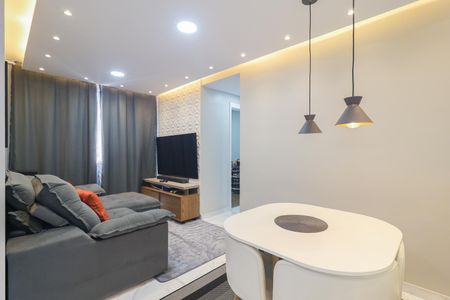 Sala de apartamento à venda com 2 quartos, 45m² em Jardim Monte Alegre, Taboão da Serra