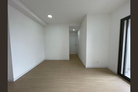Sala de apartamento para alugar com 2 quartos, 57m² em Vila Sonia, São Paulo