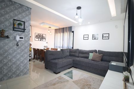 Sala de casa para alugar com 2 quartos, 140m² em Parque das Nações, Santo André