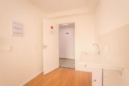 Cozinha de apartamento para alugar com 1 quarto, 32m² em Jardim Monte Kemel, São Paulo