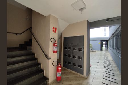 Hall de entrada de apartamento à venda com 2 quartos, 50m² em Vila Moraes, São Paulo