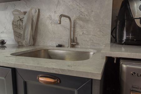 Apartamento à venda com 93m², 2 quartos e 2 vagas Apartamento à venda com 93m², 2 quartos e 2 vagasÁrea de Serviço