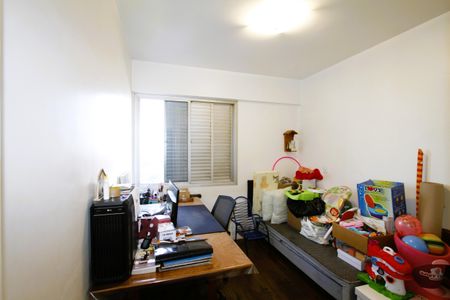 Apartamento à venda com 180m², 4 quartos e 3 vagasQuarto 2
