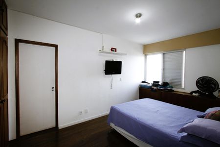 Apartamento à venda com 180m², 4 quartos e 3 vagasQuarto 4 - Suíte