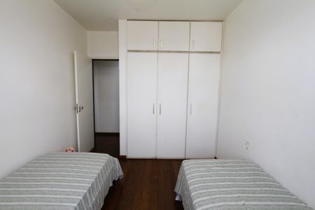 Apartamento à venda com 180m², 4 quartos e 3 vagasQuarto 3