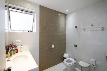 Apartamento à venda com 180m², 4 quartos e 3 vagasBanheiro Social