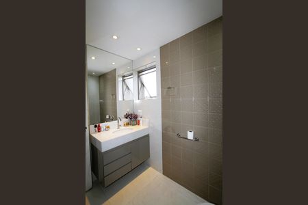 Apartamento à venda com 180m², 4 quartos e 3 vagasBanheiro Social