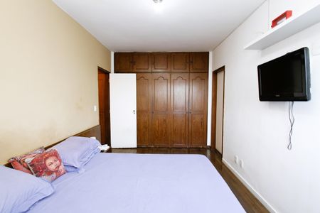 Apartamento à venda com 180m², 4 quartos e 3 vagasQuarto 4 - Suíte