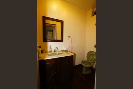 Apartamento à venda com 180m², 4 quartos e 3 vagasLavabo