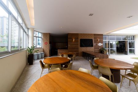 Apartamento à venda com 204m², 4 quartos e 4 vagasÁrea gourmet