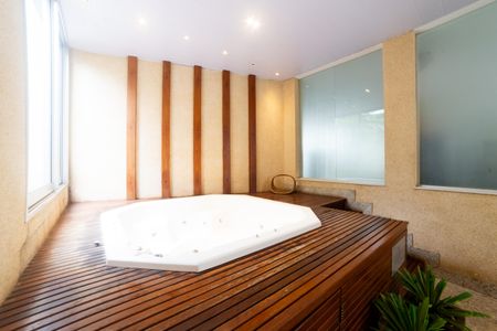 Apartamento à venda com 204m², 4 quartos e 4 vagasSpa