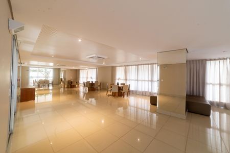 Apartamento à venda com 204m², 4 quartos e 4 vagasÁrea comum - Salão de festas