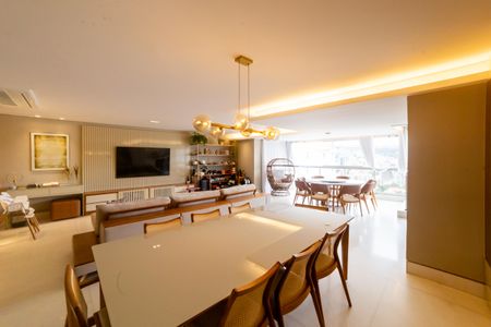 Sala de apartamento à venda com 4 quartos, 204m² em Lourdes, Belo Horizonte