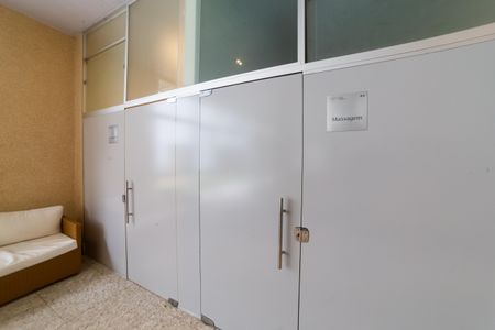 Apartamento à venda com 204m², 4 quartos e 4 vagasMassagem