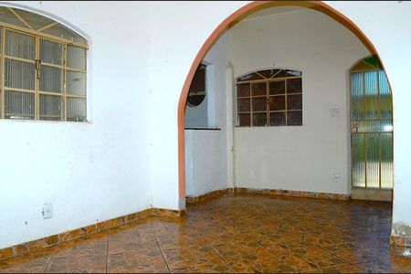 Sala de casa para alugar com 3 quartos, 75m² em Providência, Belo Horizonte