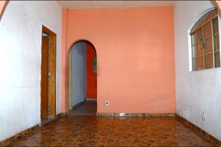 Sala de casa para alugar com 3 quartos, 75m² em Providência, Belo Horizonte