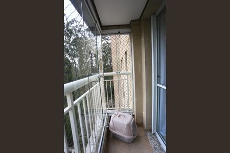 Varanda de apartamento para alugar com 2 quartos, 56m² em Jardim Maria Rosa, Taboão da Serra