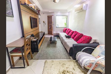Sala de casa à venda com 3 quartos, 132m² em Vila Invernada, São Paulo