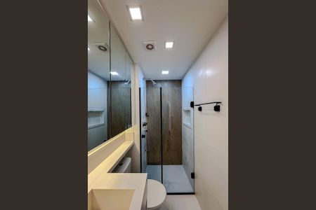 Banheiro de apartamento para alugar com 1 quarto, 32m² em Belenzinho, São Paulo