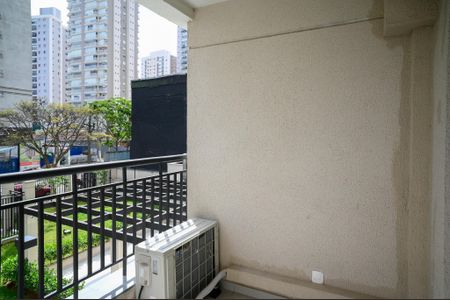 Studio para alugar com 33m², 1 quarto e sem vaga Studio para alugar com 33m², 1 quarto e sem vagaVaranda do Studio