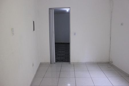 Quarto de casa para alugar com 1 quarto, 80m² em Parque Uirapuru, Guarulhos