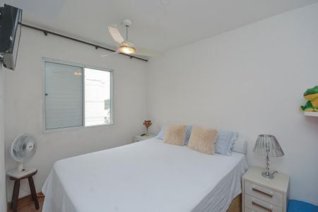 Quarto 1 de apartamento para alugar com 2 quartos, 50m² em Jardim das Flores, São Paulo