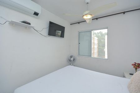 Quarto 1 de apartamento para alugar com 2 quartos, 50m² em Jardim das Flores, São Paulo