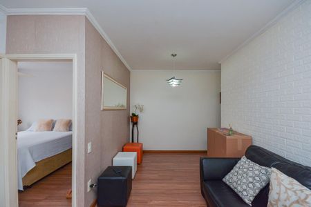 Sala de apartamento para alugar com 2 quartos, 50m² em Jardim das Flores, São Paulo