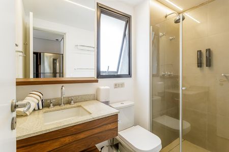 Banheiro de kitnet/studio à venda com 1 quarto, 30m² em Moema, São Paulo