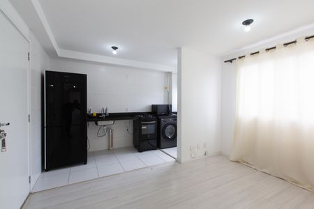 Sala de apartamento para alugar com 2 quartos, 41m² em Jardim Helian, São Paulo
