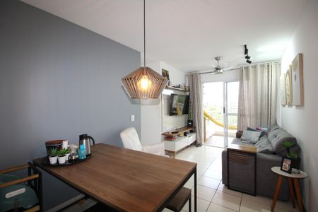 Sala de apartamento à venda com 3 quartos, 70m² em Taquara, Rio de Janeiro