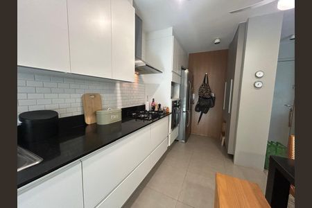 Apartamento à venda com 114m², 3 quartos e 2 vagas Apartamento à venda com 114m², 3 quartos e 2 vagasCozinha