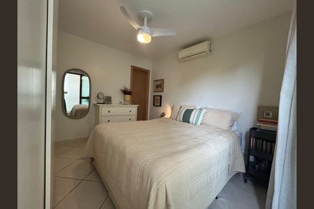 Apartamento à venda com 114m², 3 quartos e 2 vagas Apartamento à venda com 114m², 3 quartos e 2 vagasSuite