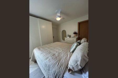 Apartamento à venda com 114m², 3 quartos e 2 vagas Apartamento à venda com 114m², 3 quartos e 2 vagasSuite