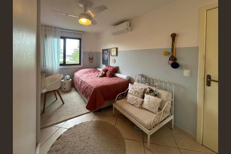 Apartamento à venda com 114m², 3 quartos e 2 vagas Apartamento à venda com 114m², 3 quartos e 2 vagasQuarto 2