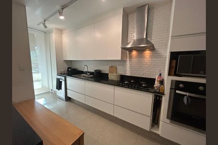 Apartamento à venda com 114m², 3 quartos e 2 vagas Apartamento à venda com 114m², 3 quartos e 2 vagasCozinha