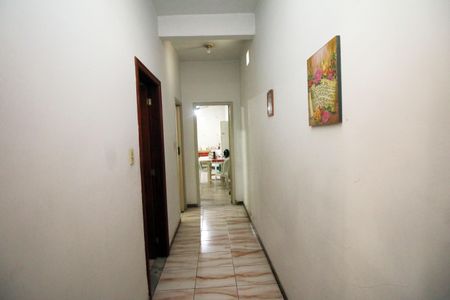 Corredor de casa para alugar com 2 quartos, 90m² em Parada de Lucas, Rio de Janeiro