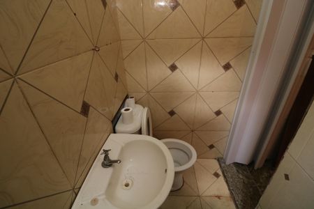 Banheiro de casa para alugar com 1 quarto, 50m² em Vila Bela, São Paulo