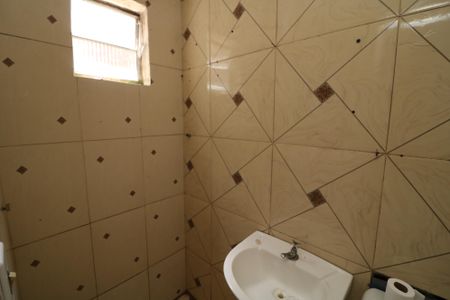 Banheiro de casa para alugar com 1 quarto, 50m² em Vila Bela, São Paulo