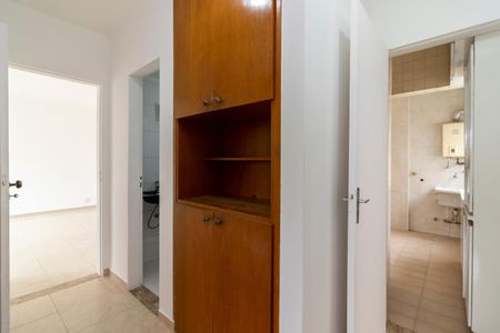 Apartamento à venda com 75m², 3 quartos e 1 vaga Apartamento à venda com 75m², 3 quartos e 1 vagaCorredor dos Quartos