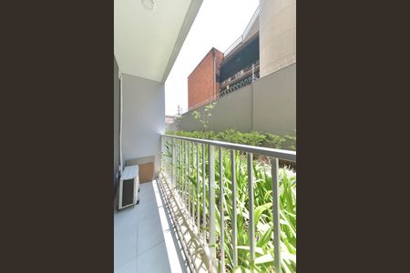 Varanda de kitnet/studio à venda com 1 quarto, 27m² em Santo Amaro, São Paulo