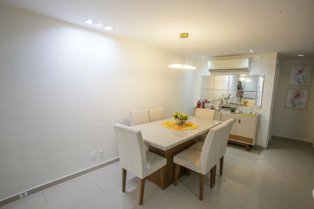 Casa à venda com 117m², 3 quartos e 2 vagasSala de Jantar