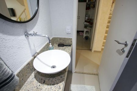 Casa à venda com 117m², 3 quartos e 2 vagasLavabo